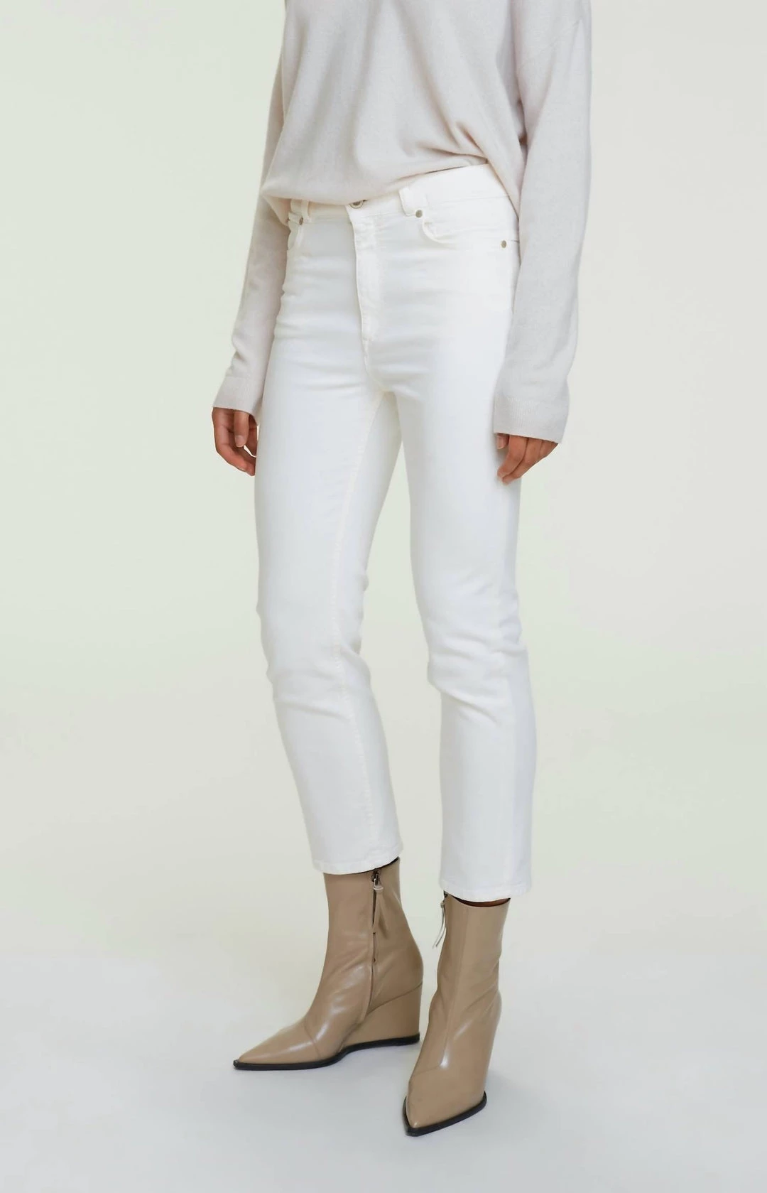 Brand new π Dorothee Schumacher π© women Denim Love Pants in Camellia White π€© 1 Brand new π Dorothee Schumacher π© women Denim Love Pants in Camellia White π€©